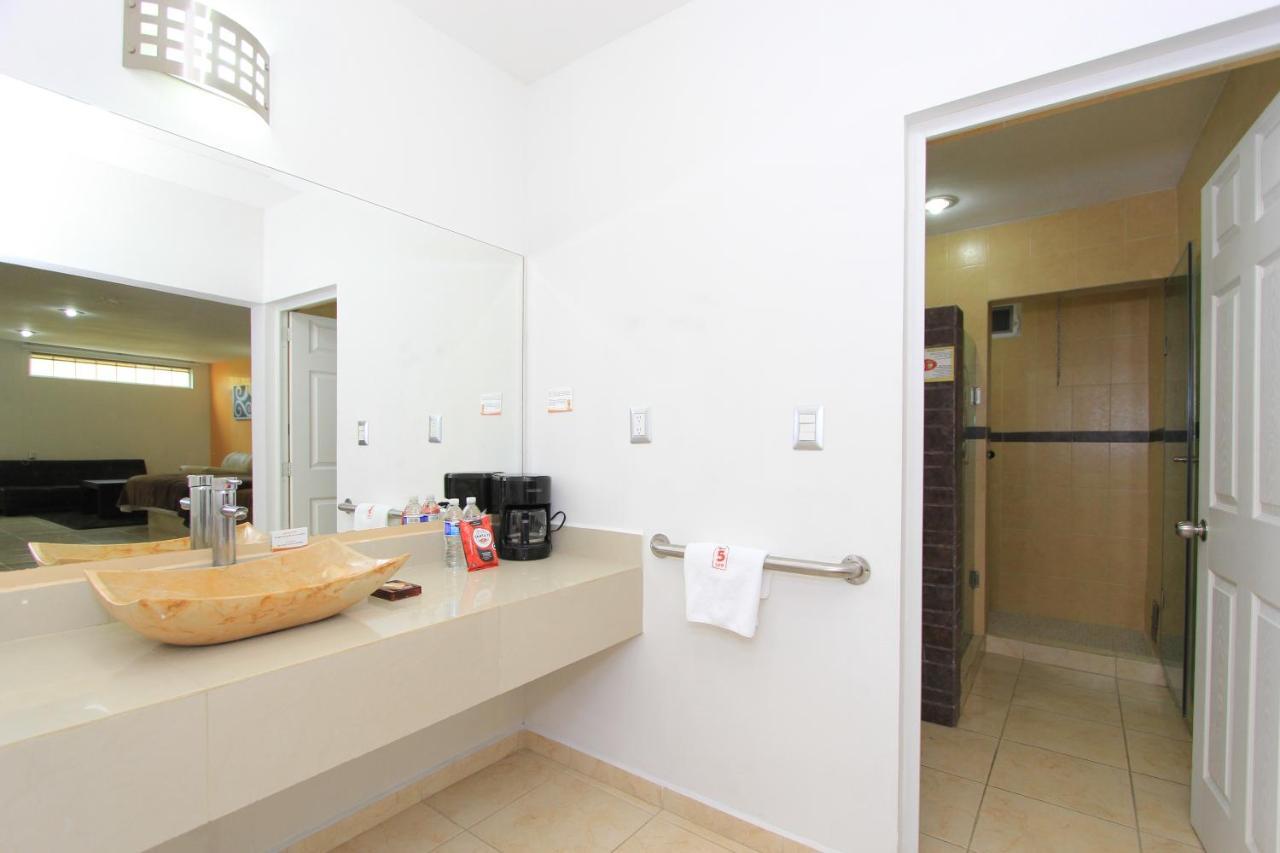 Hotel 5 Inn Silao Luaran gambar